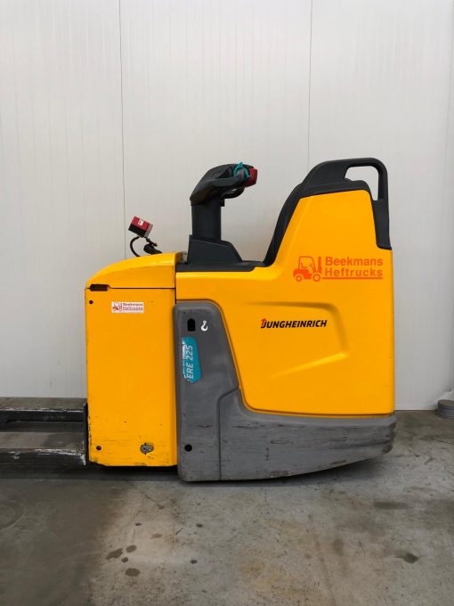 Jungheinich ERE225 Drive Plus - B3081