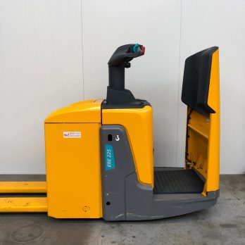 Jungheinrich ERE225 - B3077