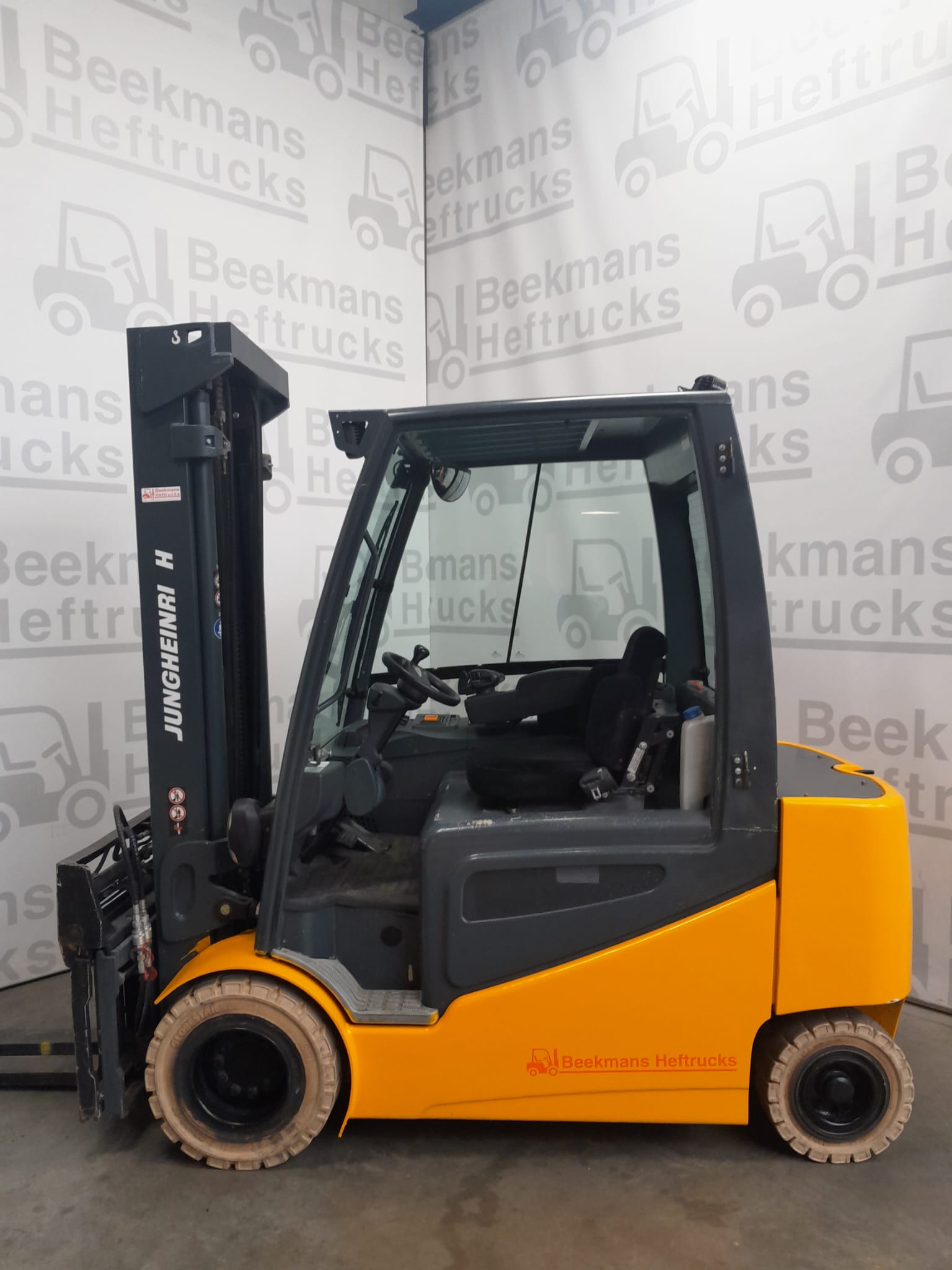 Jungheinrich EFG430 - B2281