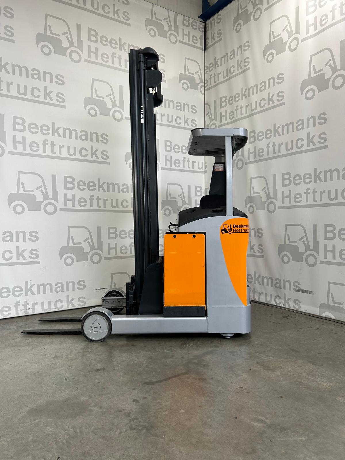 Still FM-X17 - BM2479