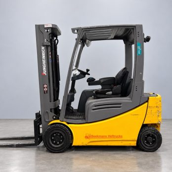 Jungheinrich EFG320 - B3557